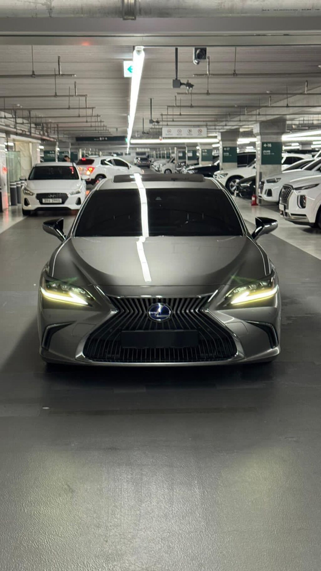 Lexus ES