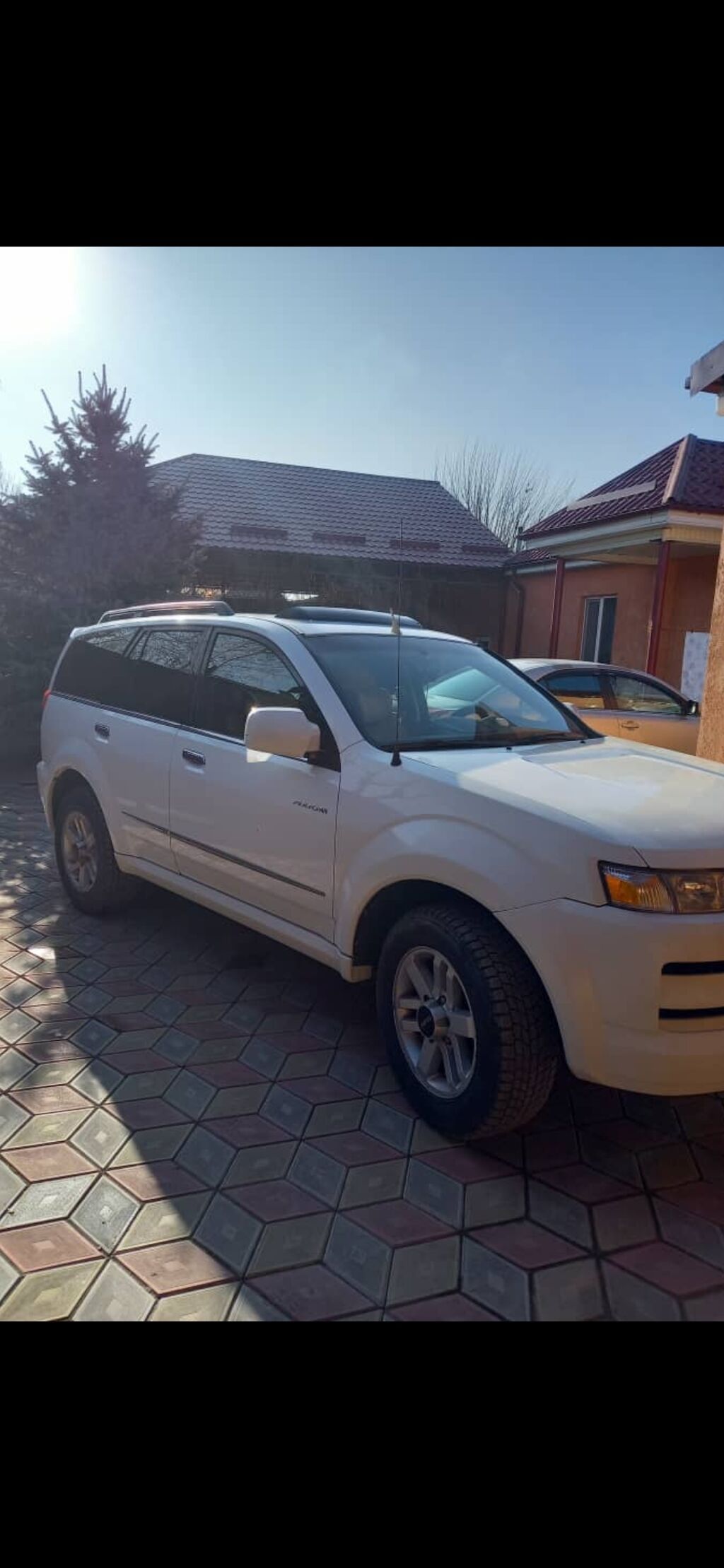 Isuzu Axiom