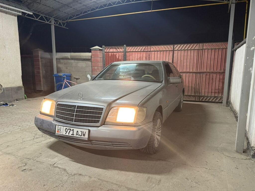 Mercedes-Benz S-Class