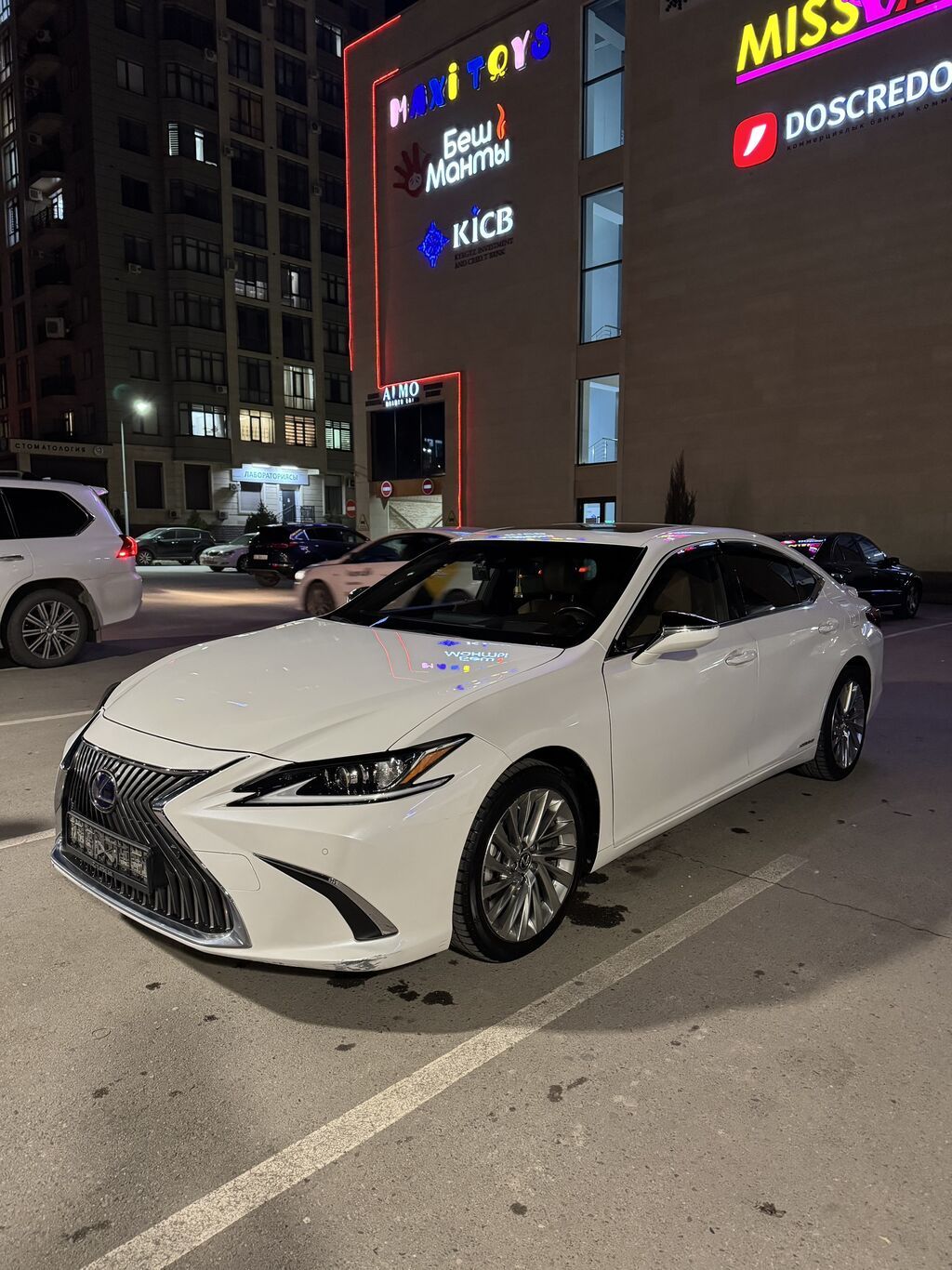 Lexus ES