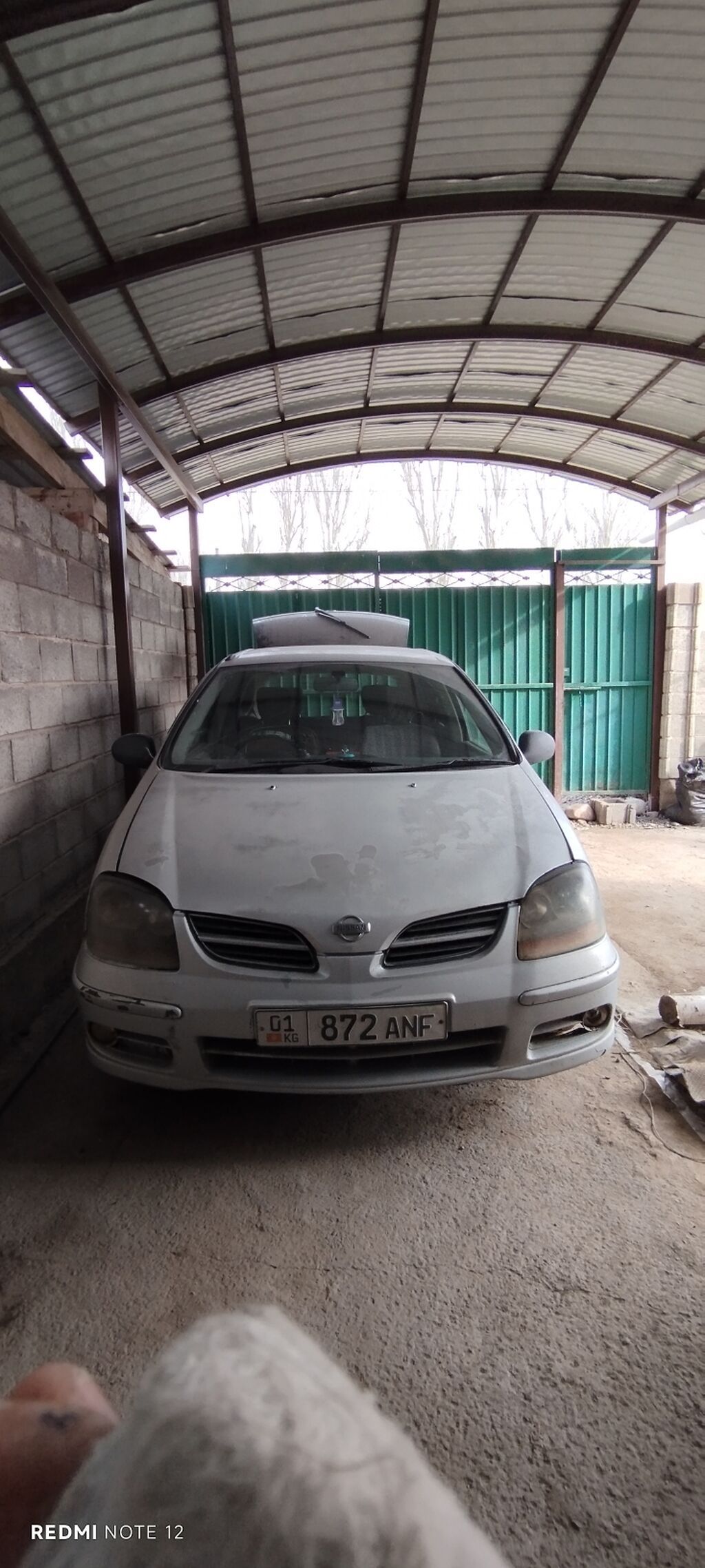 Nissan Almera Tino