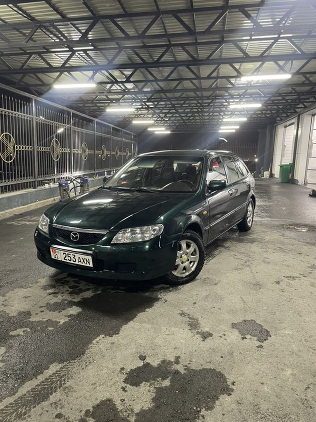 Mazda 323