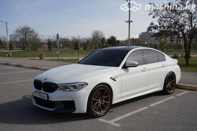 BMW M5