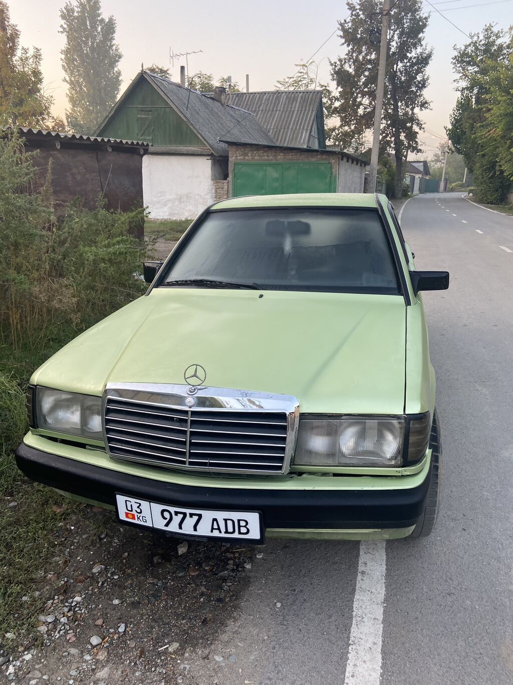 Mercedes-Benz 190