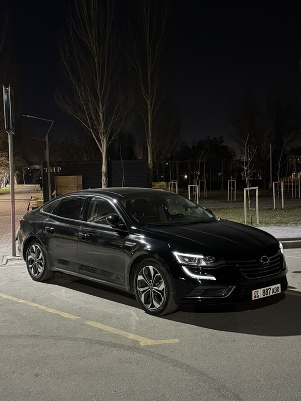 Renault SM6