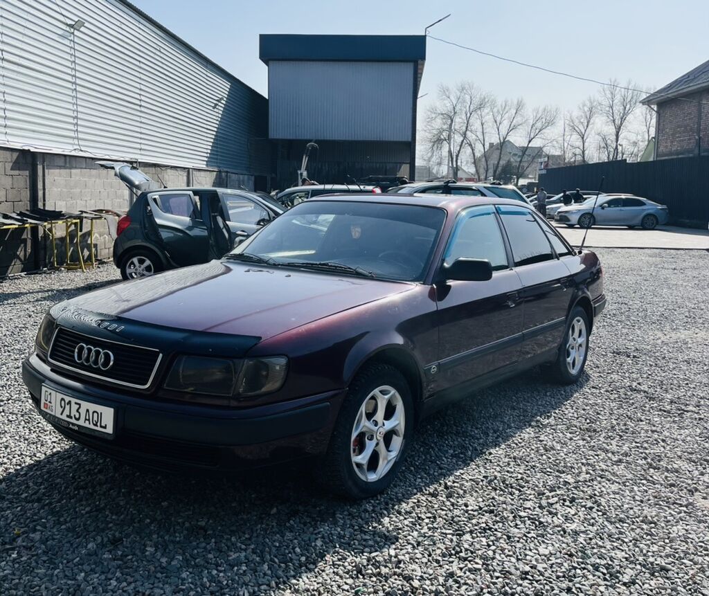Audi 100