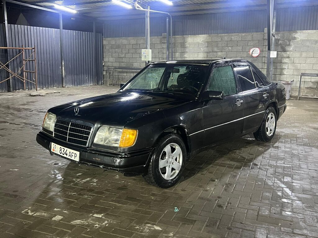 Mercedes-Benz W124
