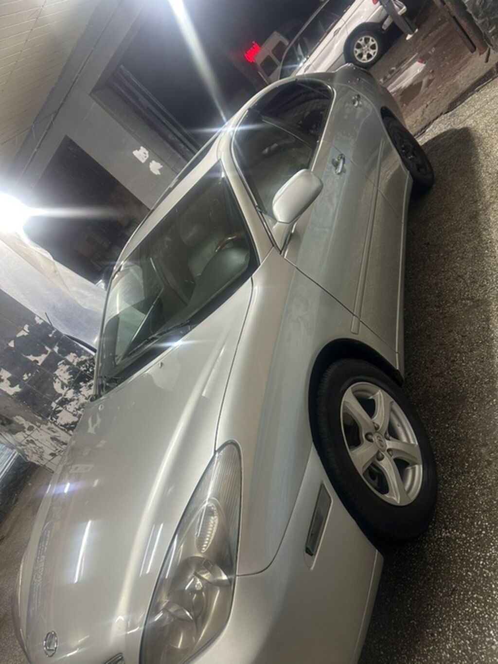 Lexus ES