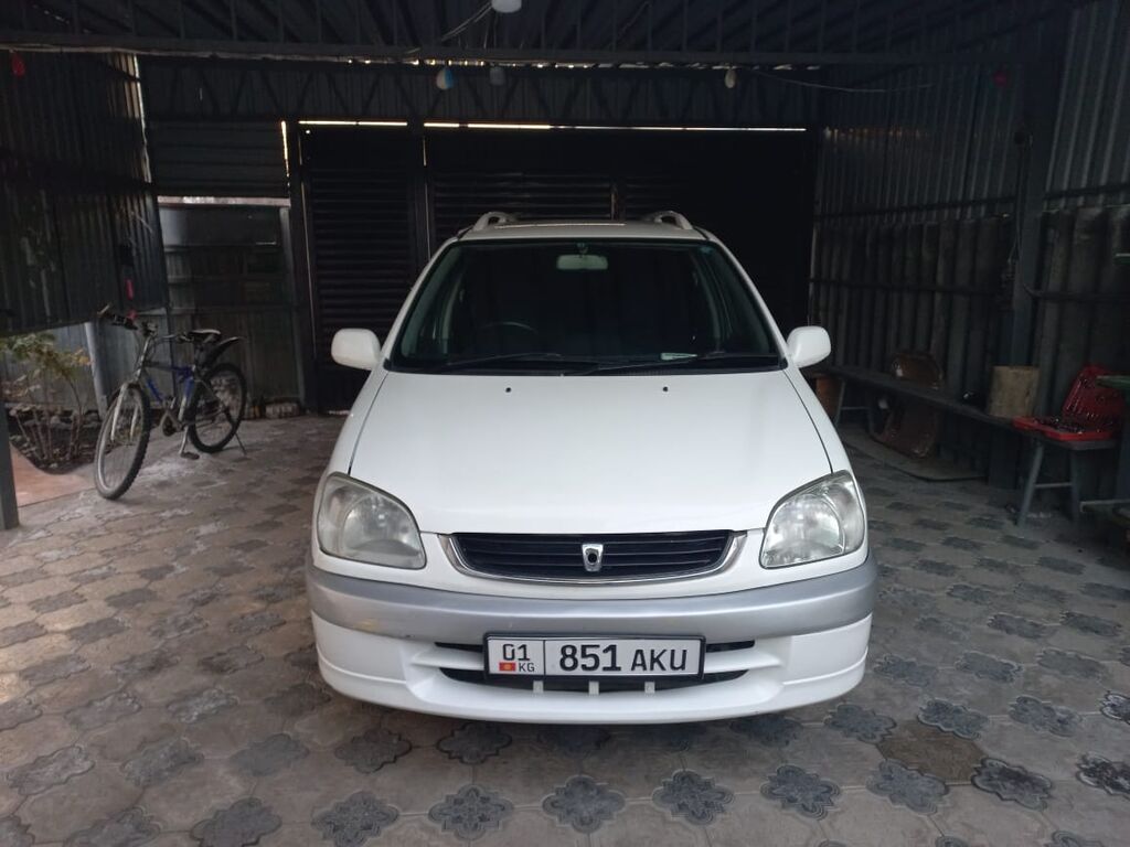 Toyota Raum