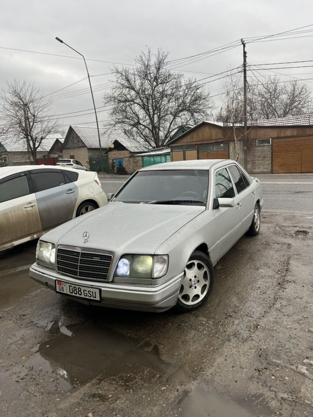 Mercedes-Benz W124