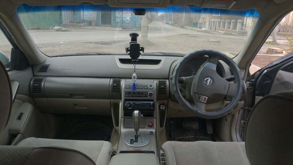 Nissan Skyline