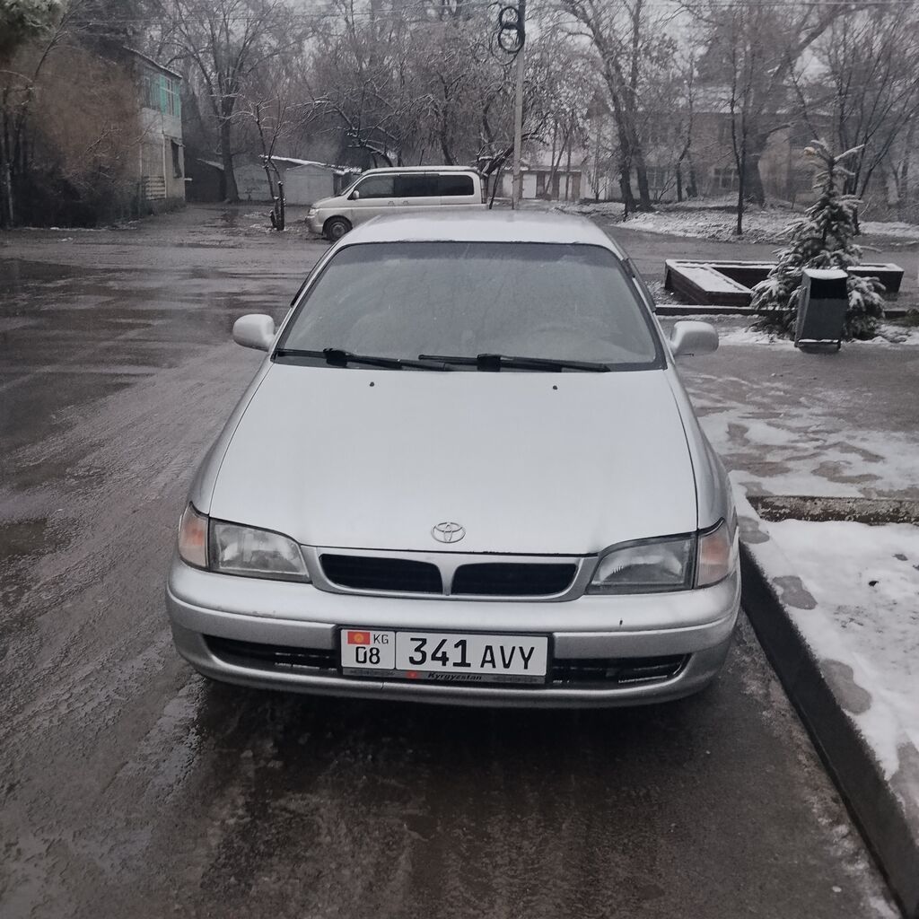 Toyota Carina E