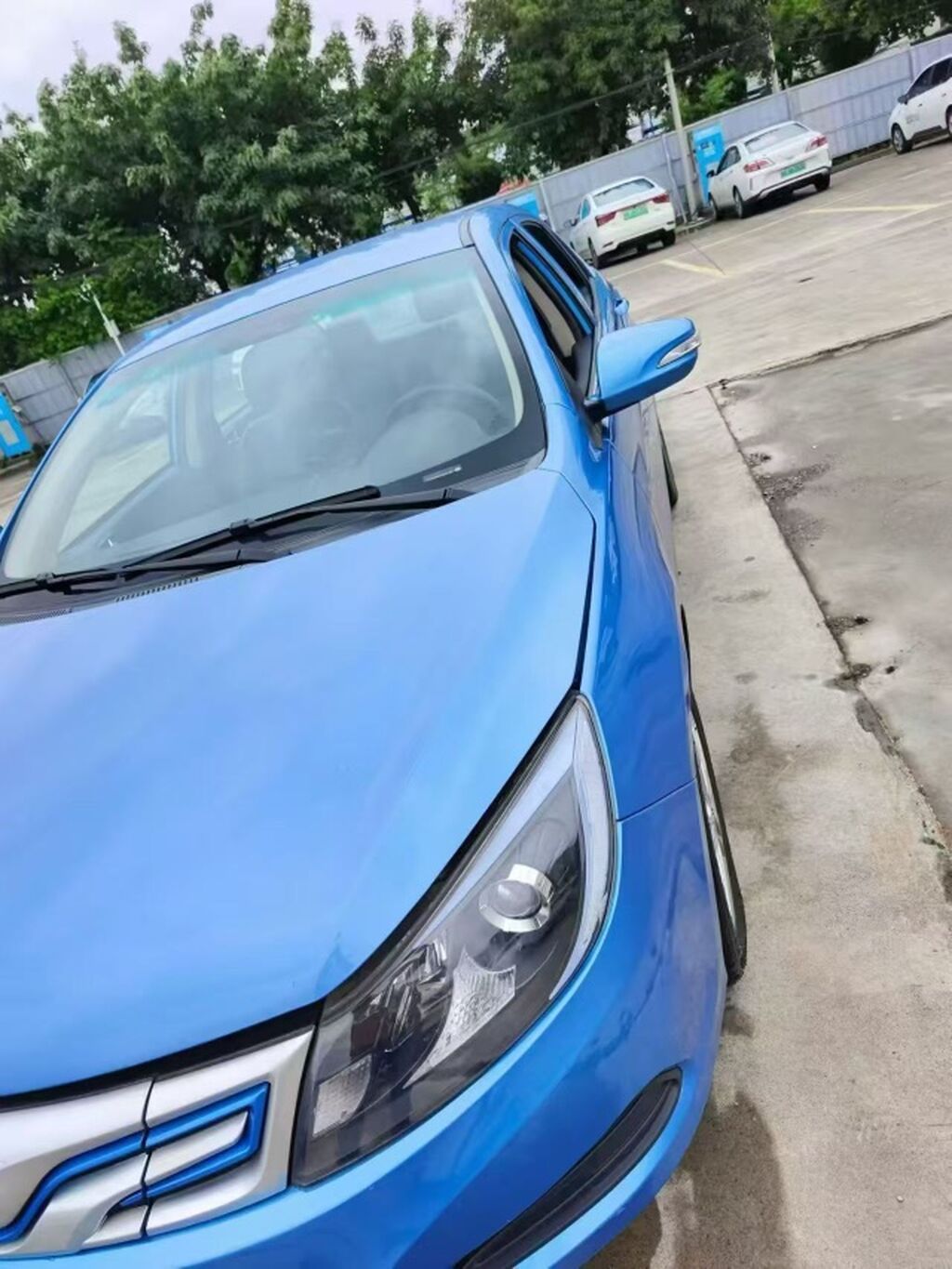 BYD E5