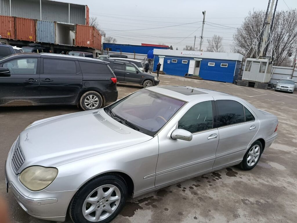 Mercedes-Benz S-Class