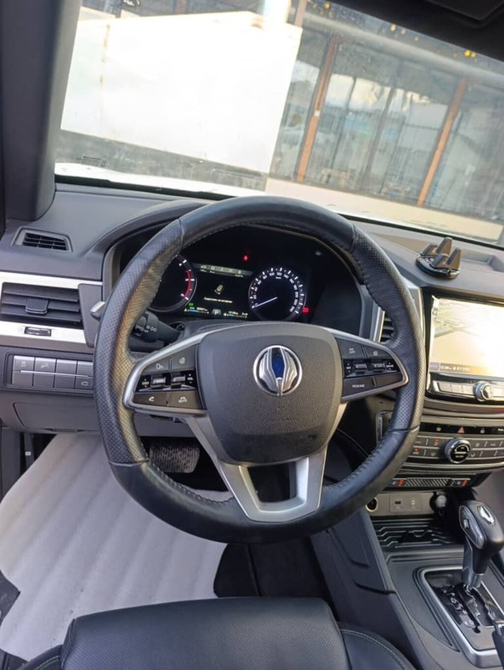 Ssangyong Rexton Khan