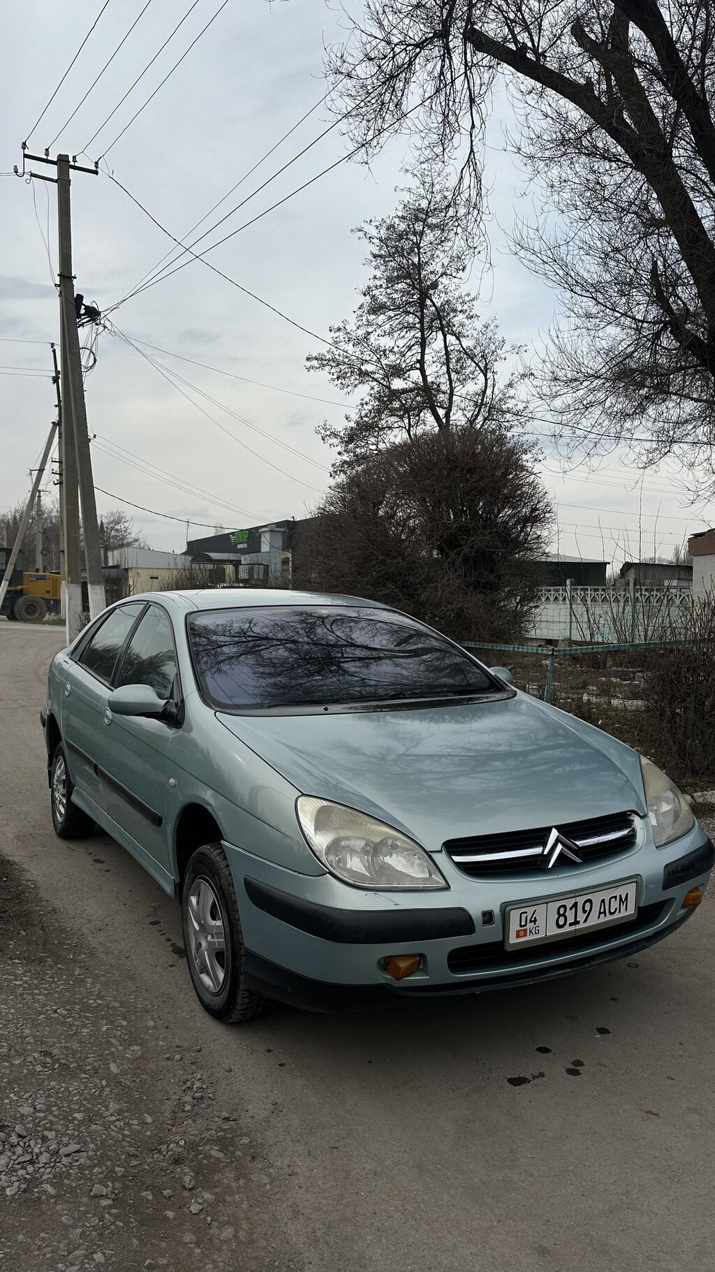 Продаю Ситроэ́н С 5 в хорошем состоянии коробка автомат не пинает