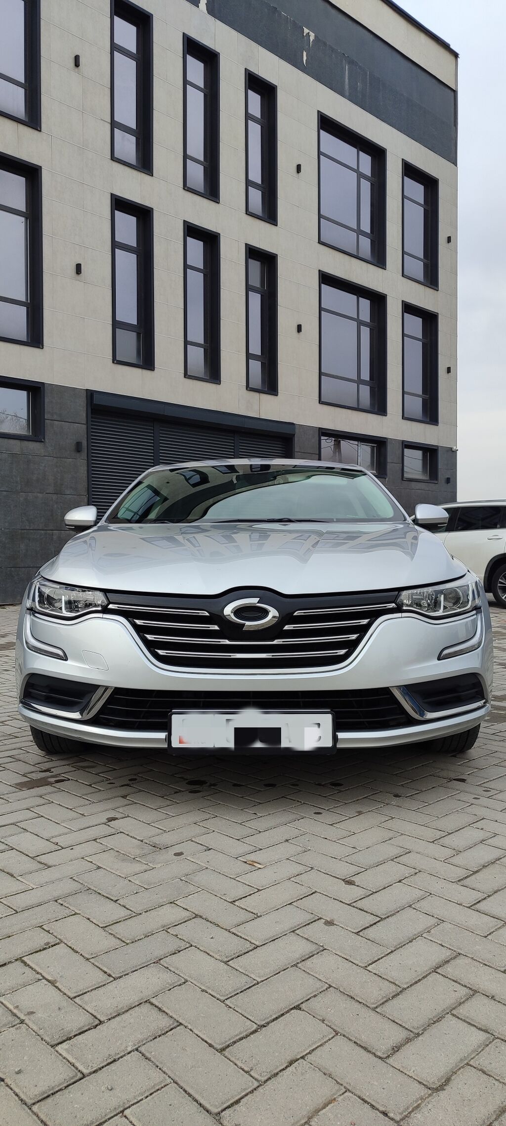 Renault SM6