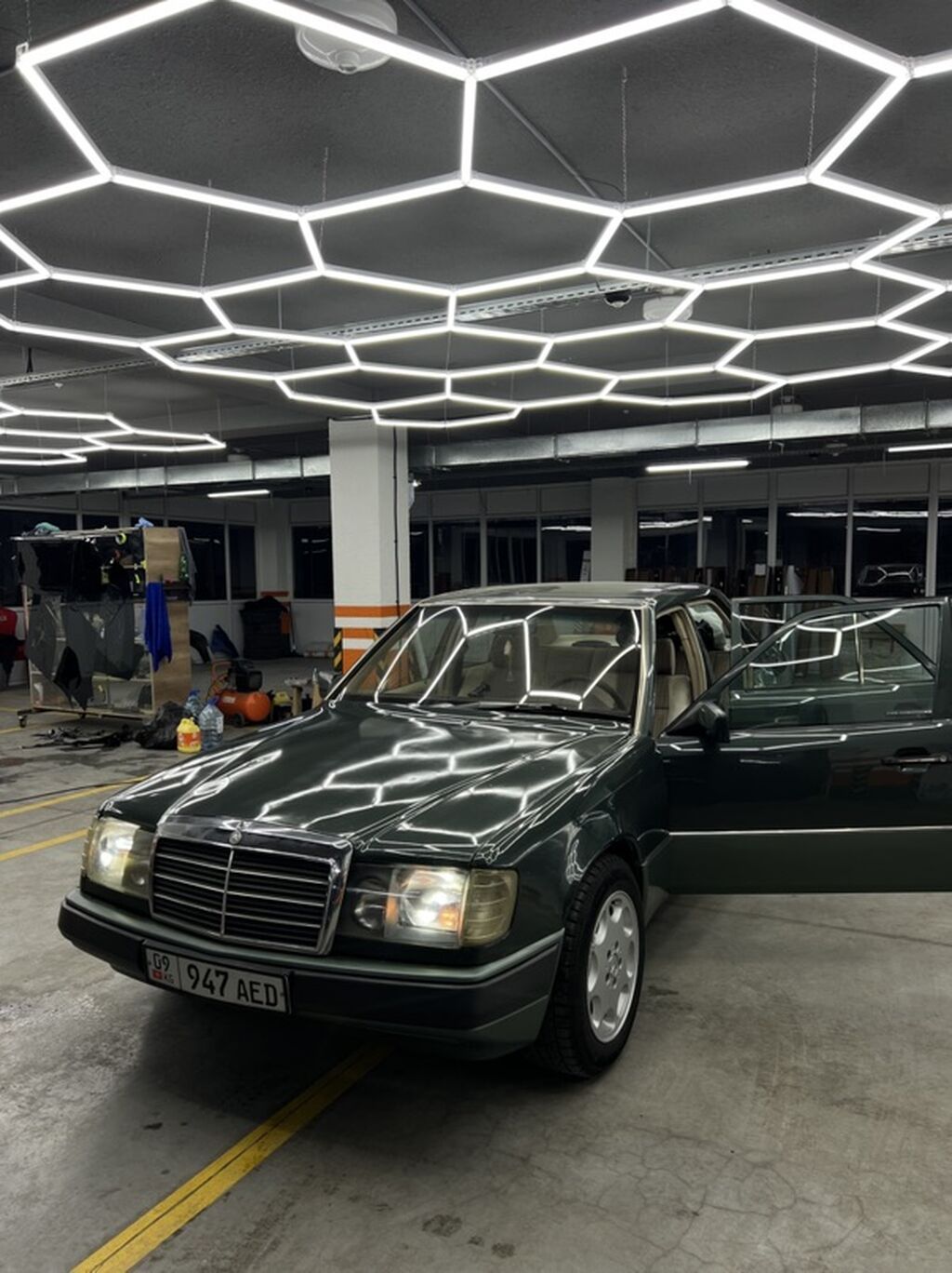 Mercedes-Benz W124