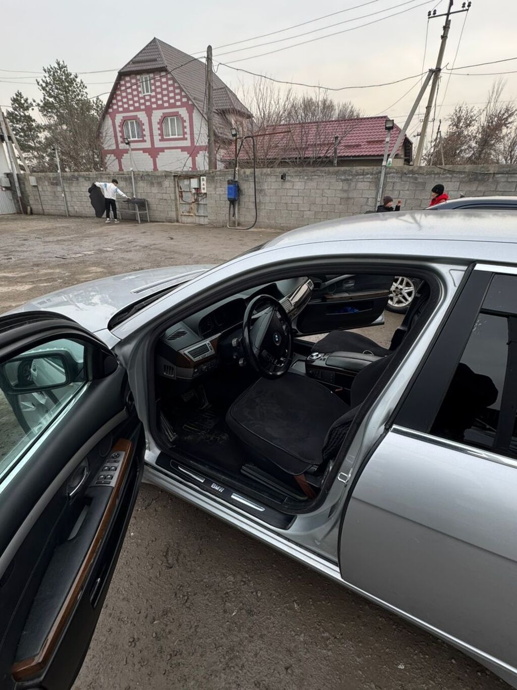 BMW 730