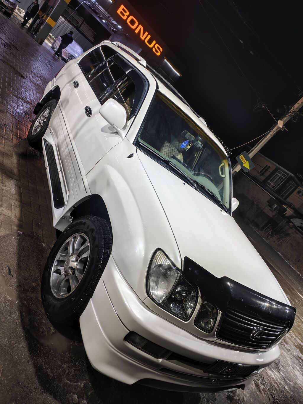 Lexus LX