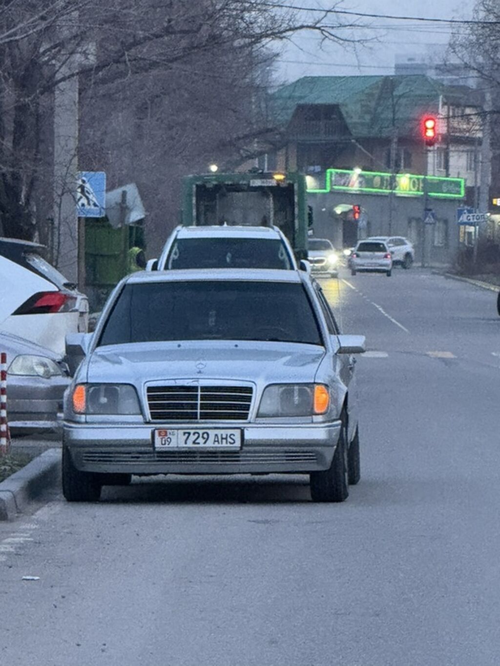 Mercedes-Benz W124