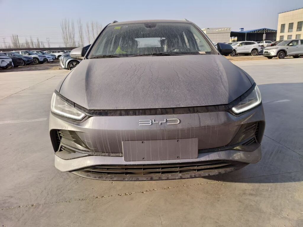 BYD E2
