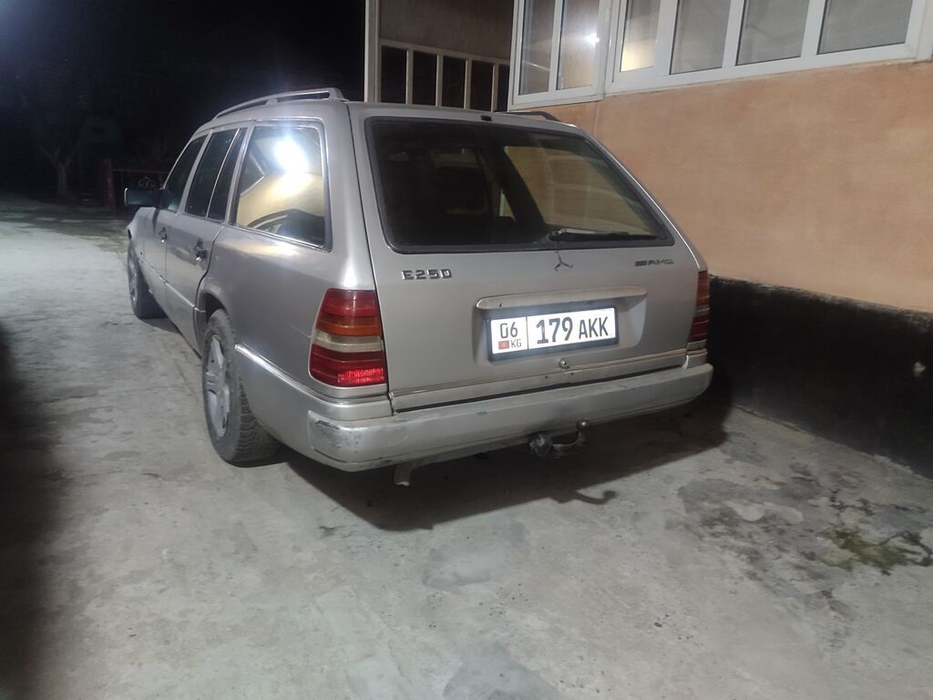 Mercedes-Benz W124
