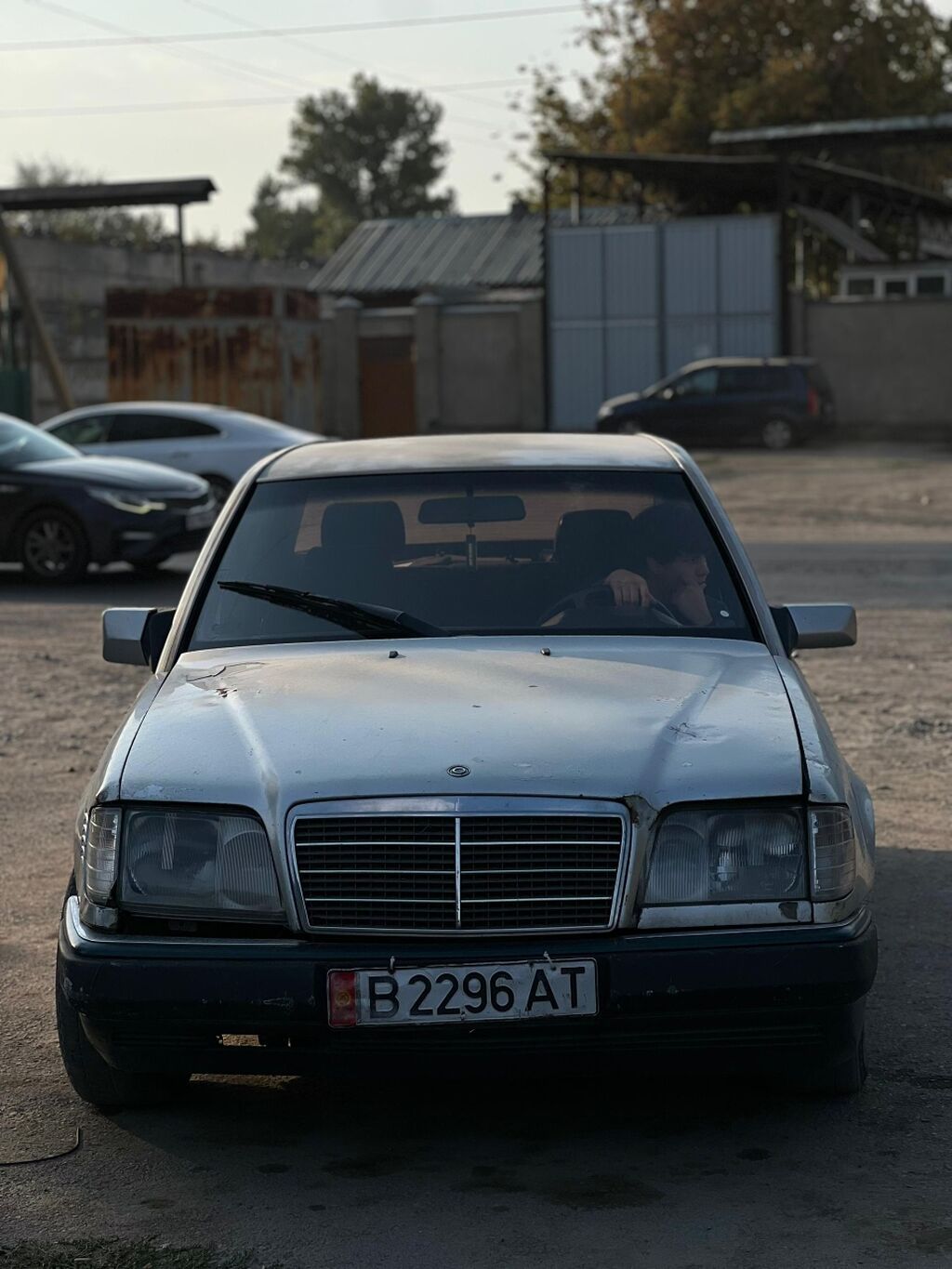 Mercedes-Benz W124