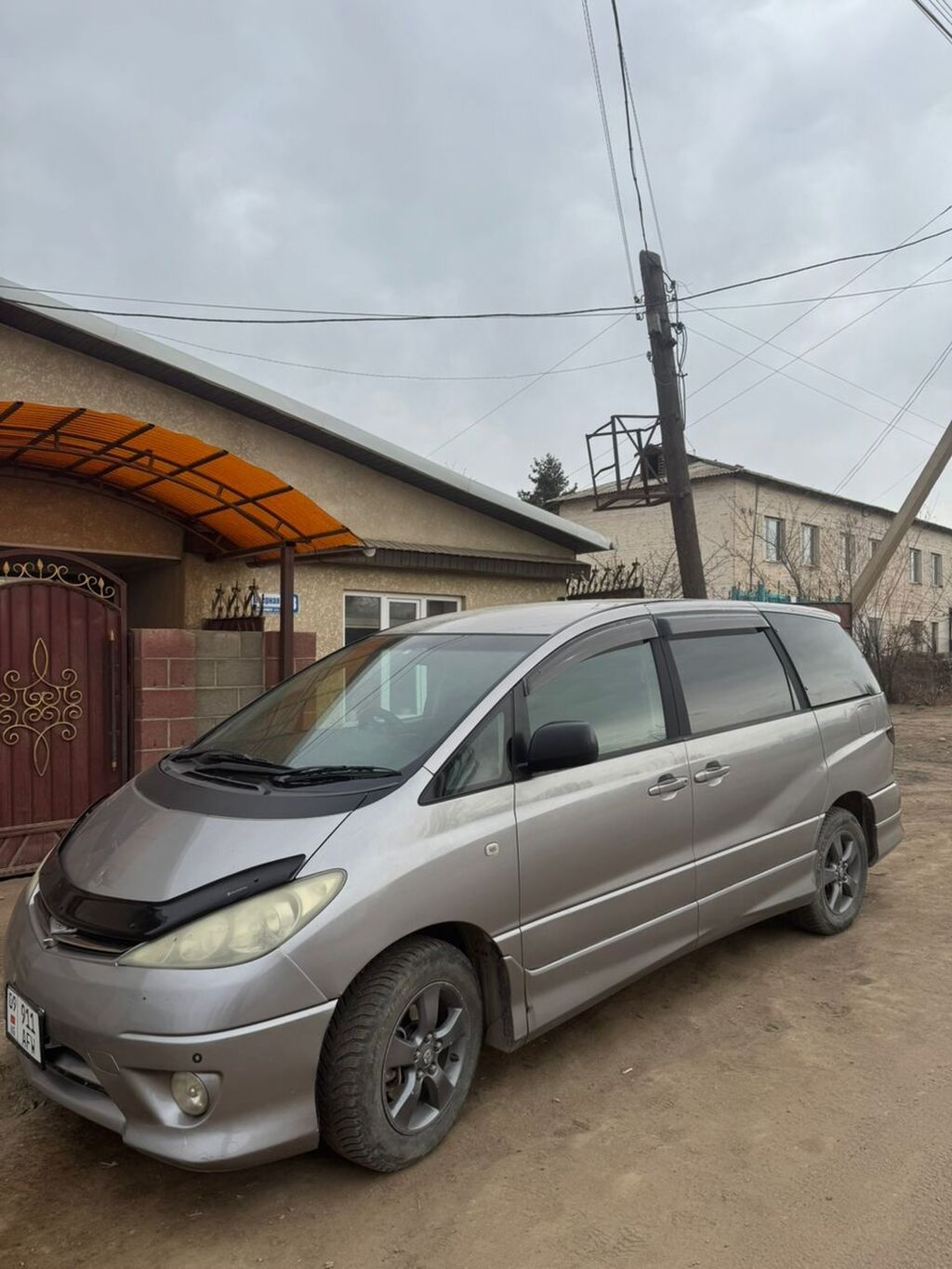Toyota Estima