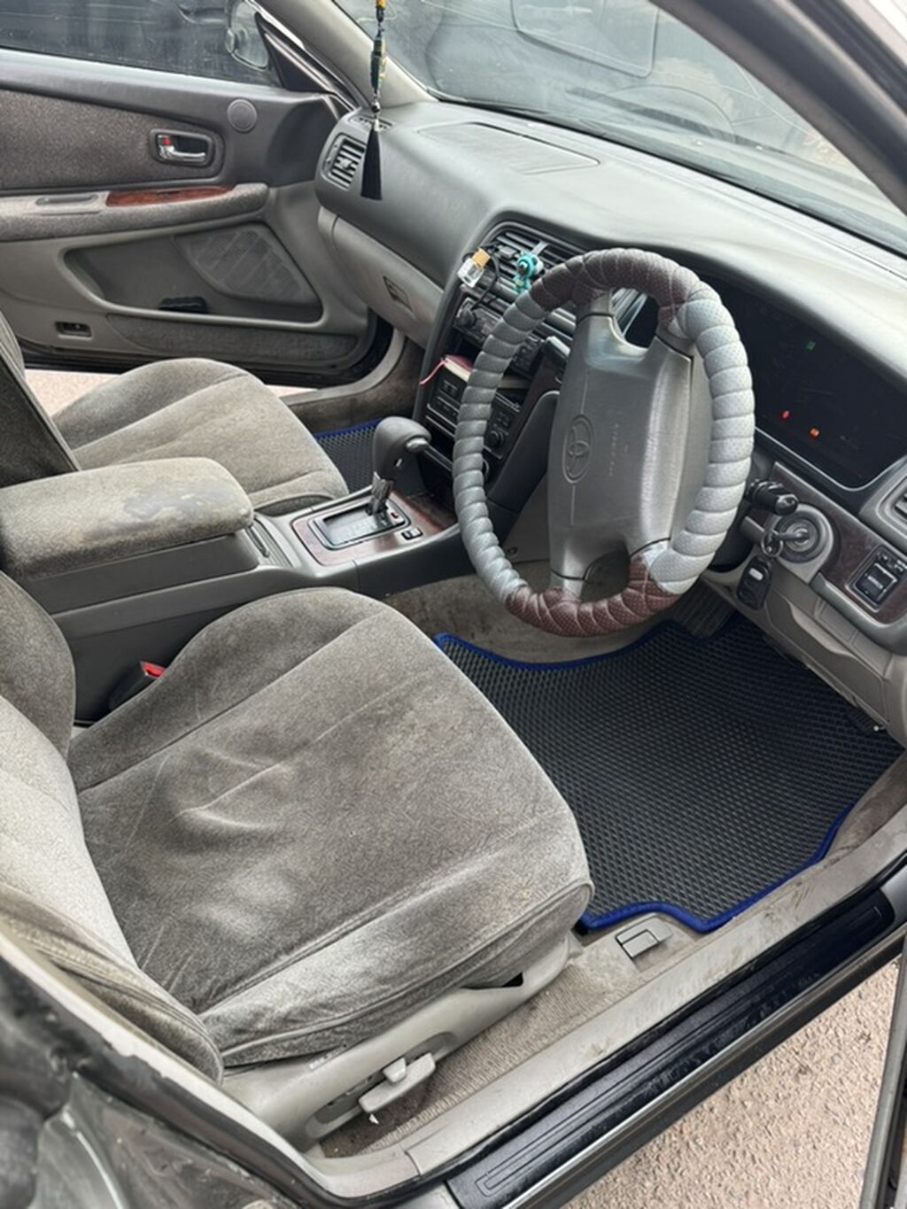 Toyota Mark II