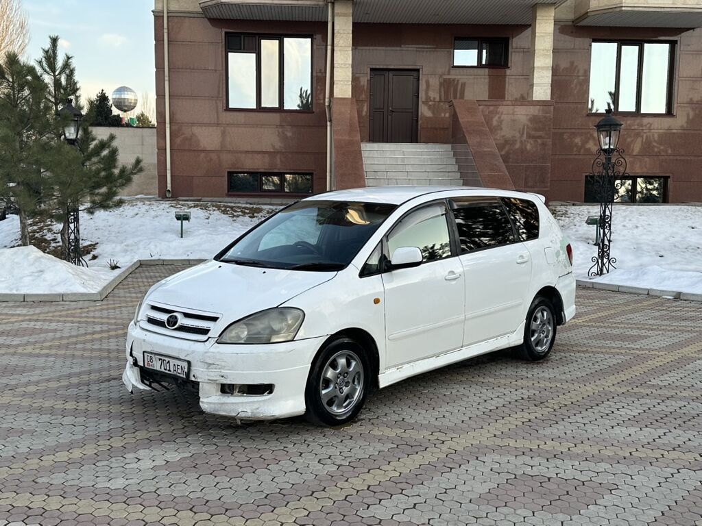 Toyota Ipsum