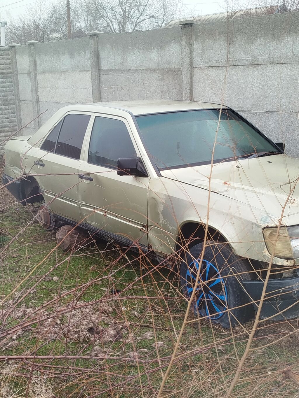 Mercedes-Benz W124