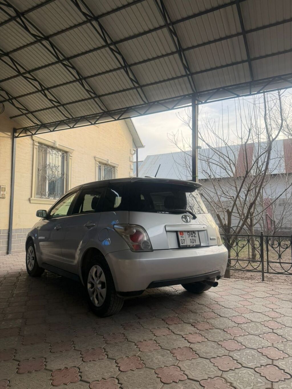 Toyota Ist