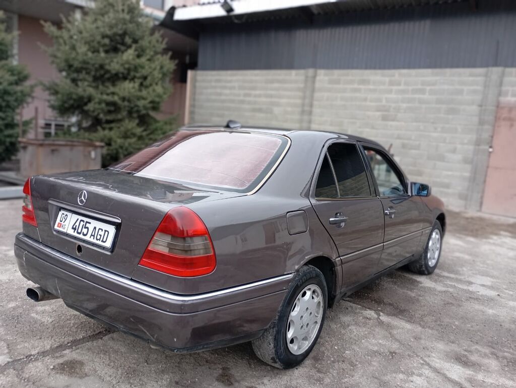 Mercedes-Benz C-Class