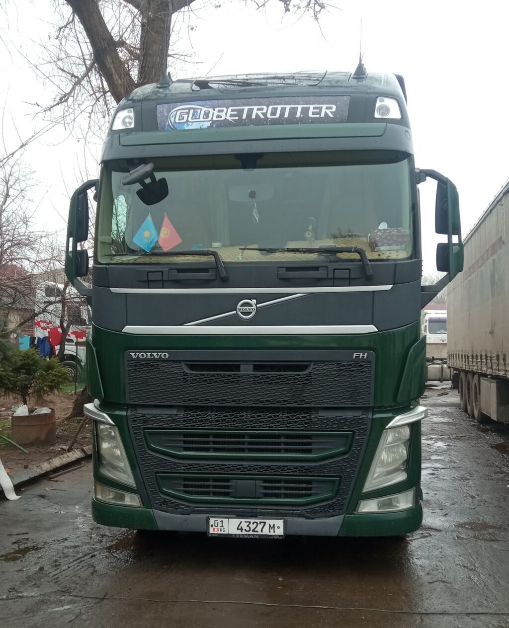 Продам Тягачи. VOLVO