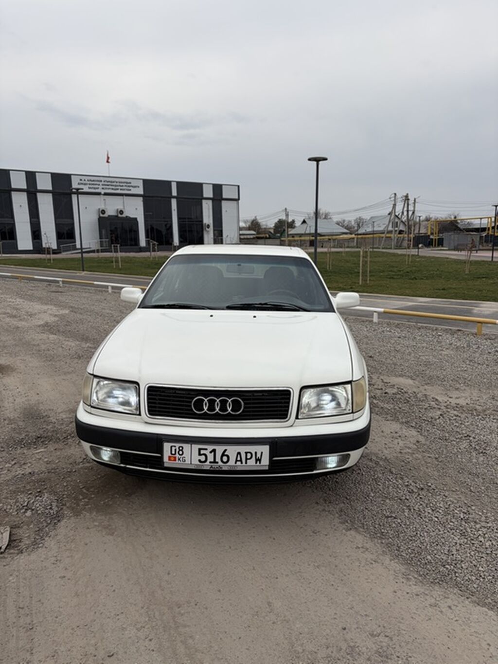 Audi 100