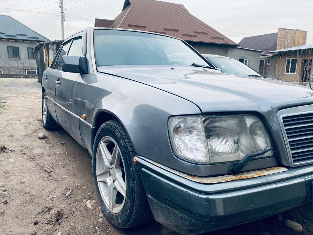 Mercedes-Benz W124