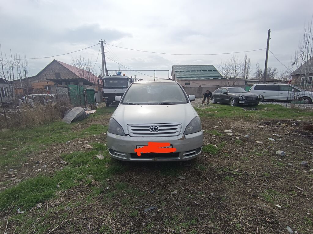 Toyota Avensis Verso