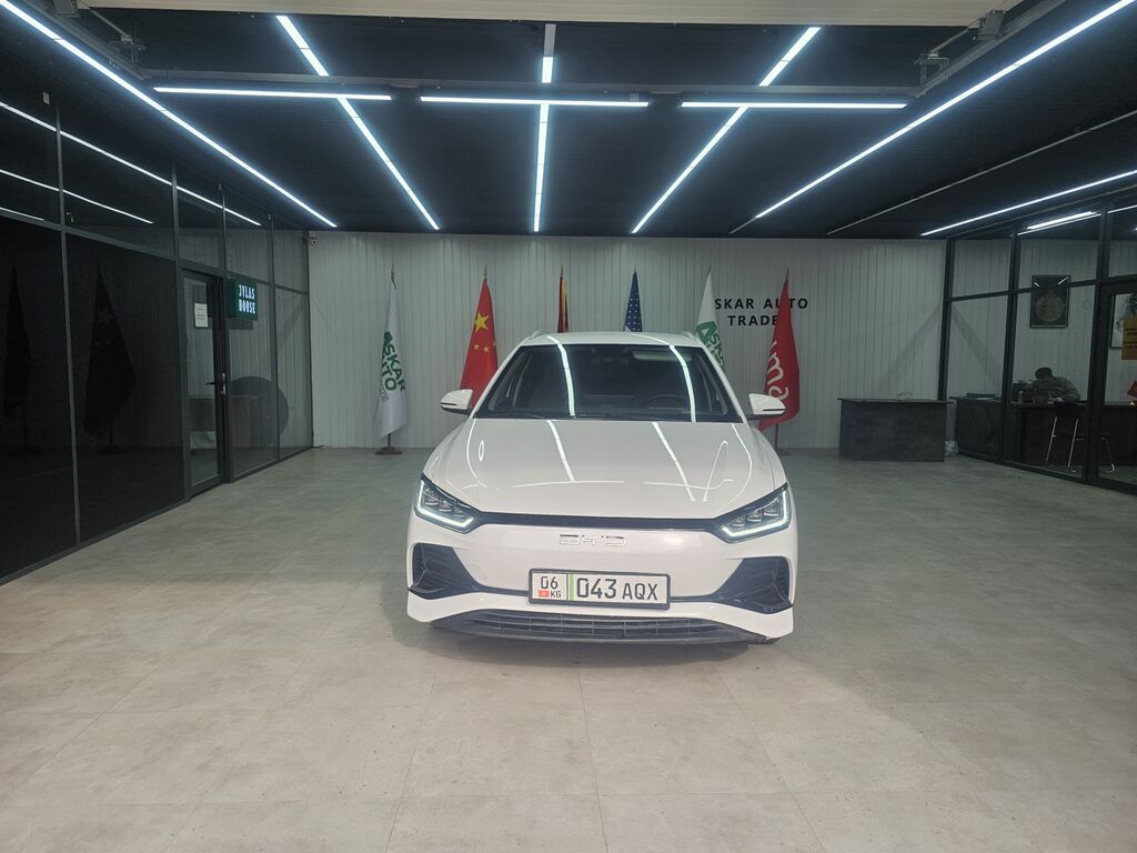 BYD E2