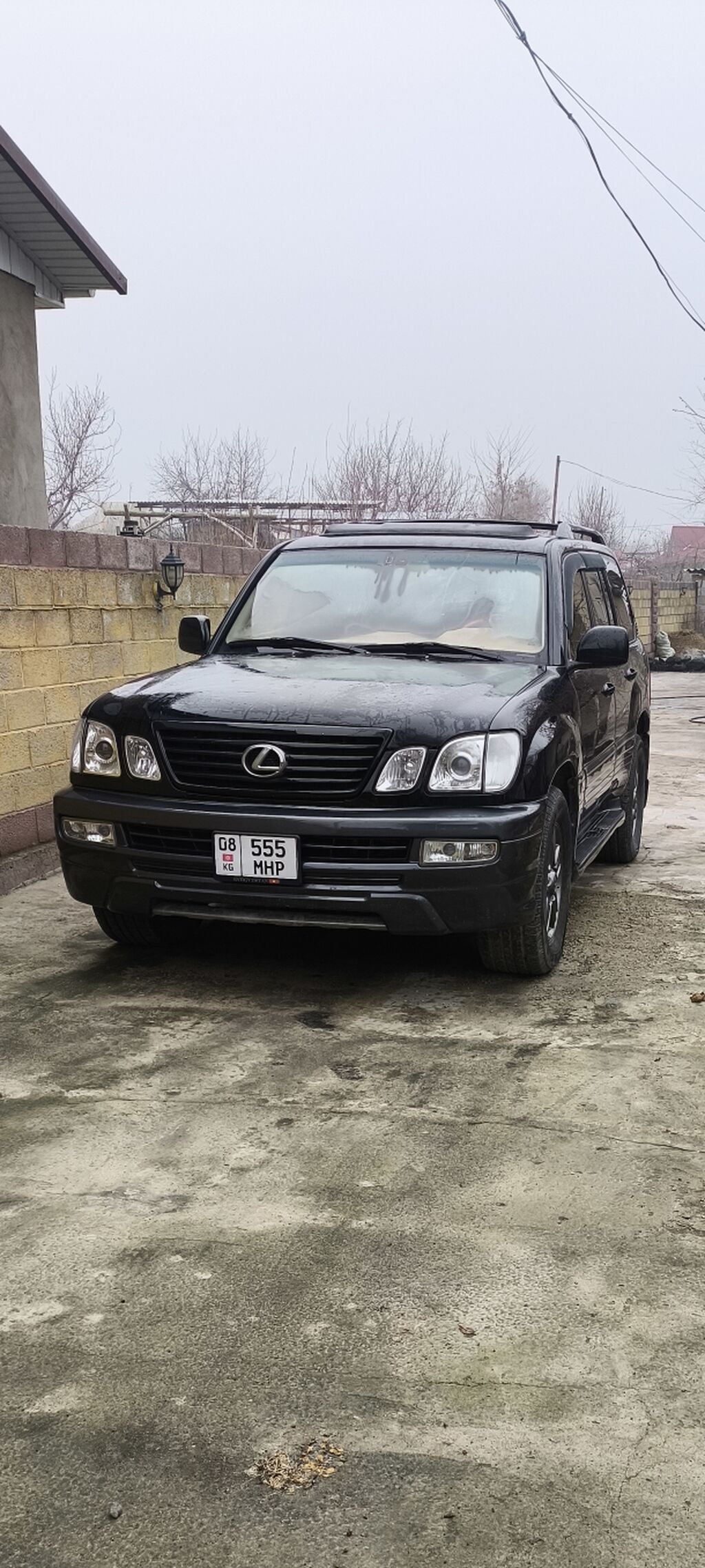 Lexus LX