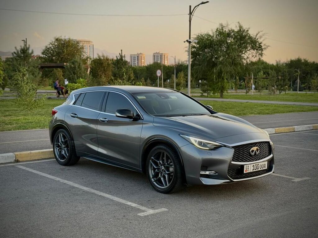Infiniti 