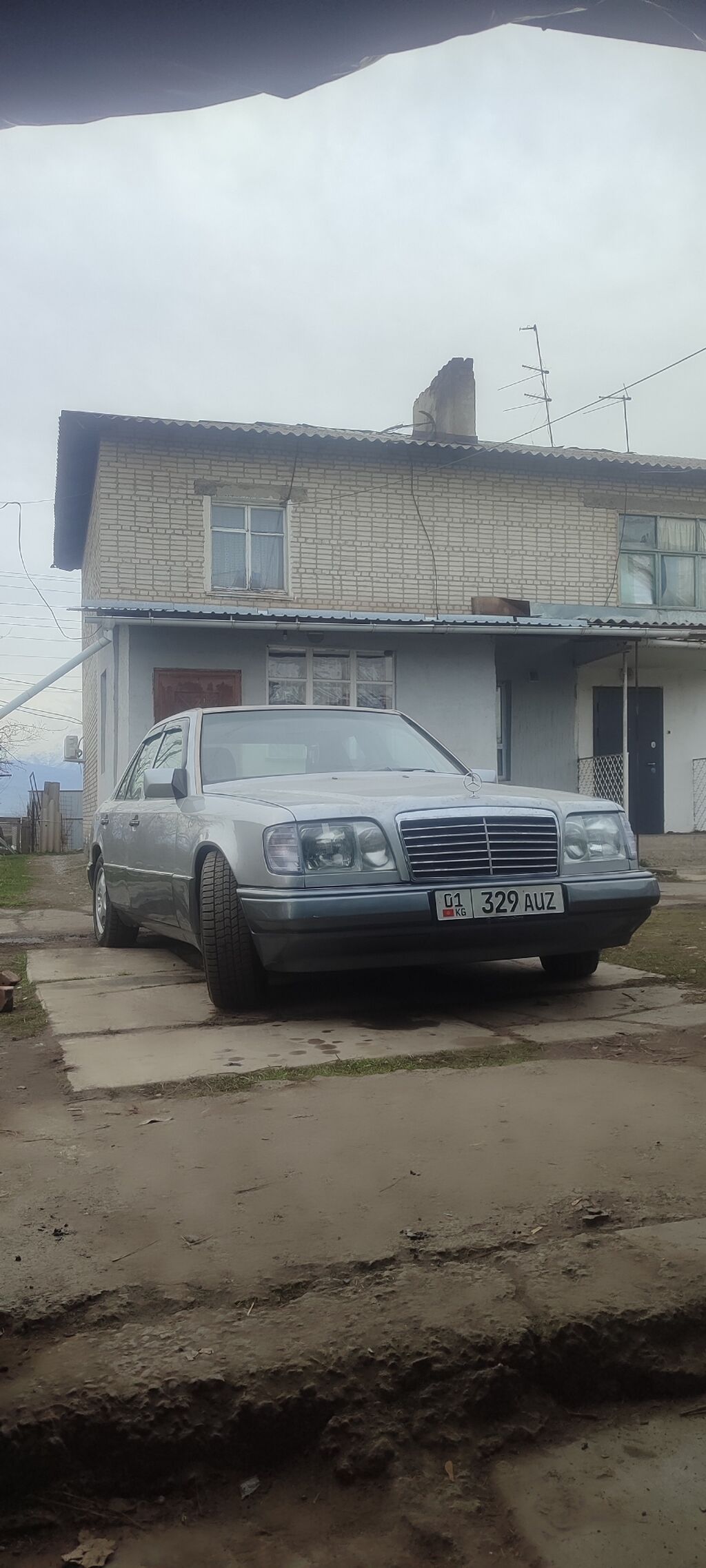 Mercedes-Benz W124