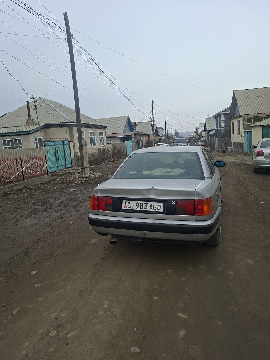 Audi 100