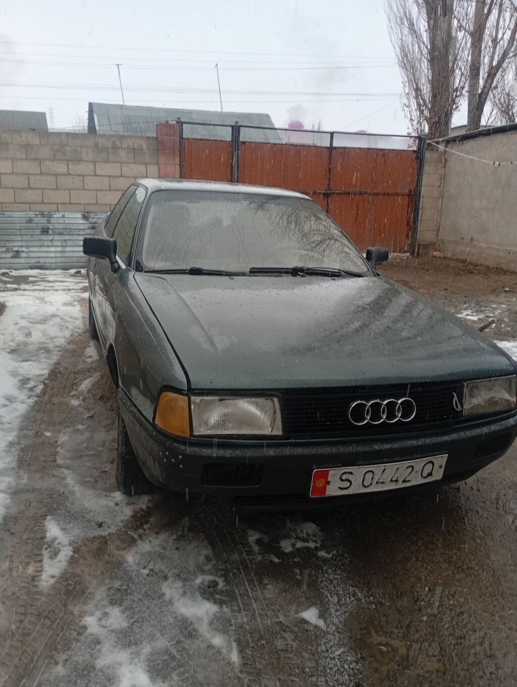 Audi 100
