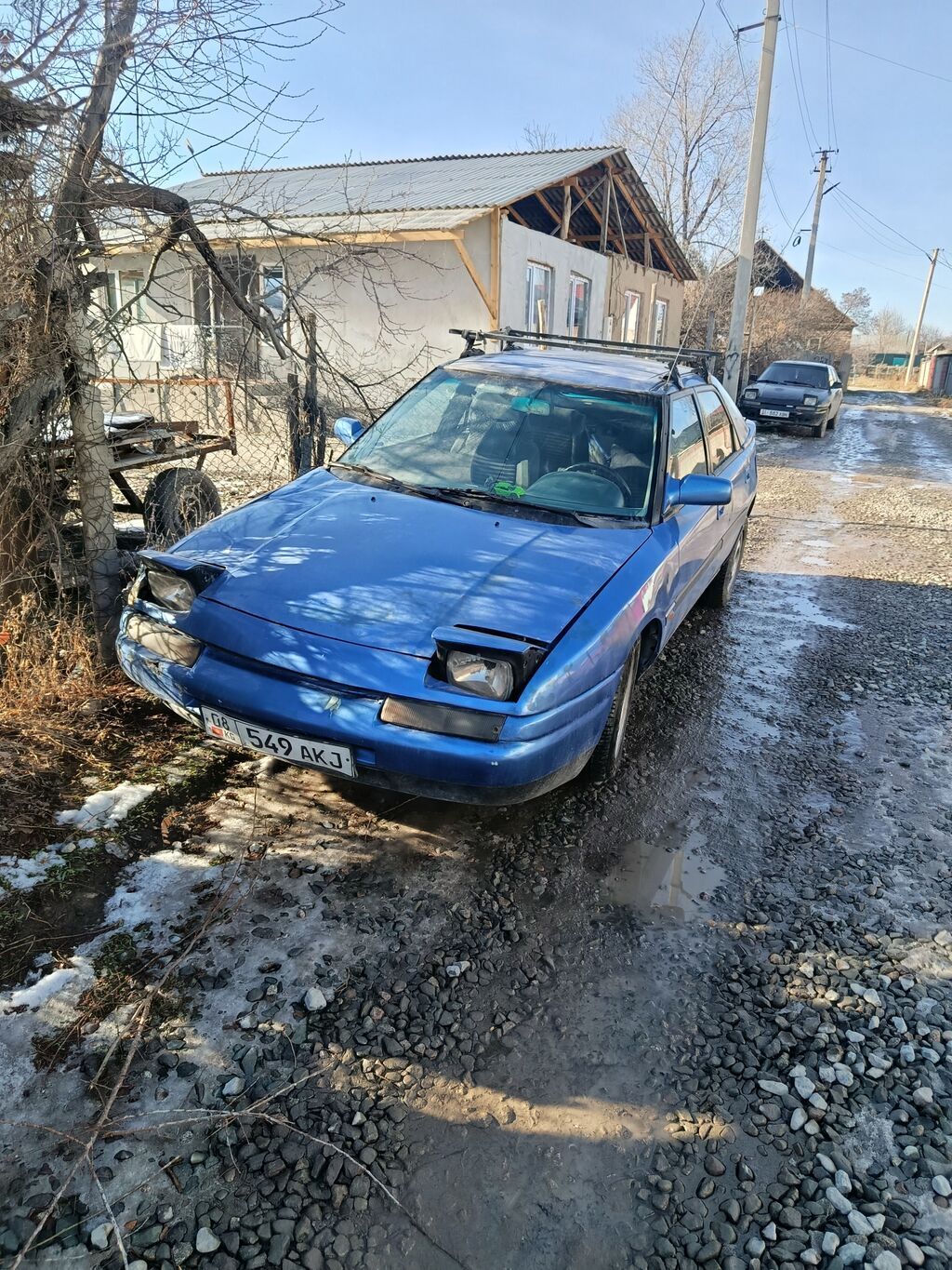 Mazda 323