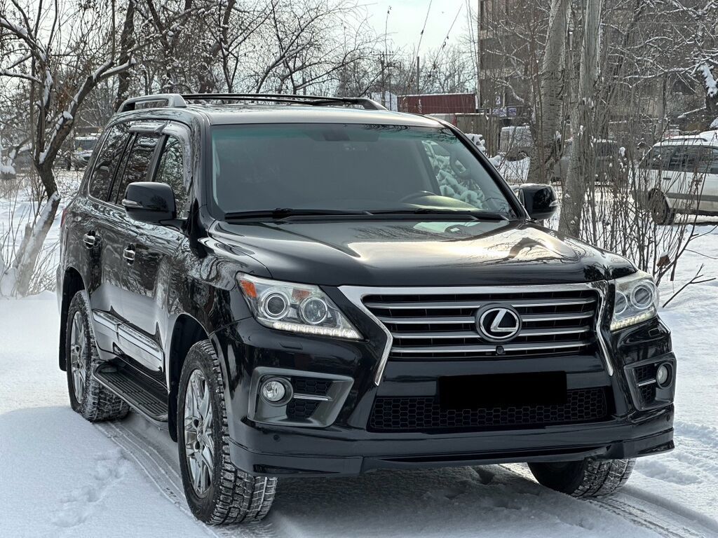 Lexus LX
