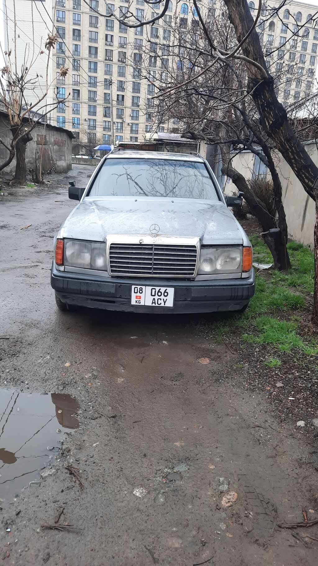 Mercedes-Benz W124