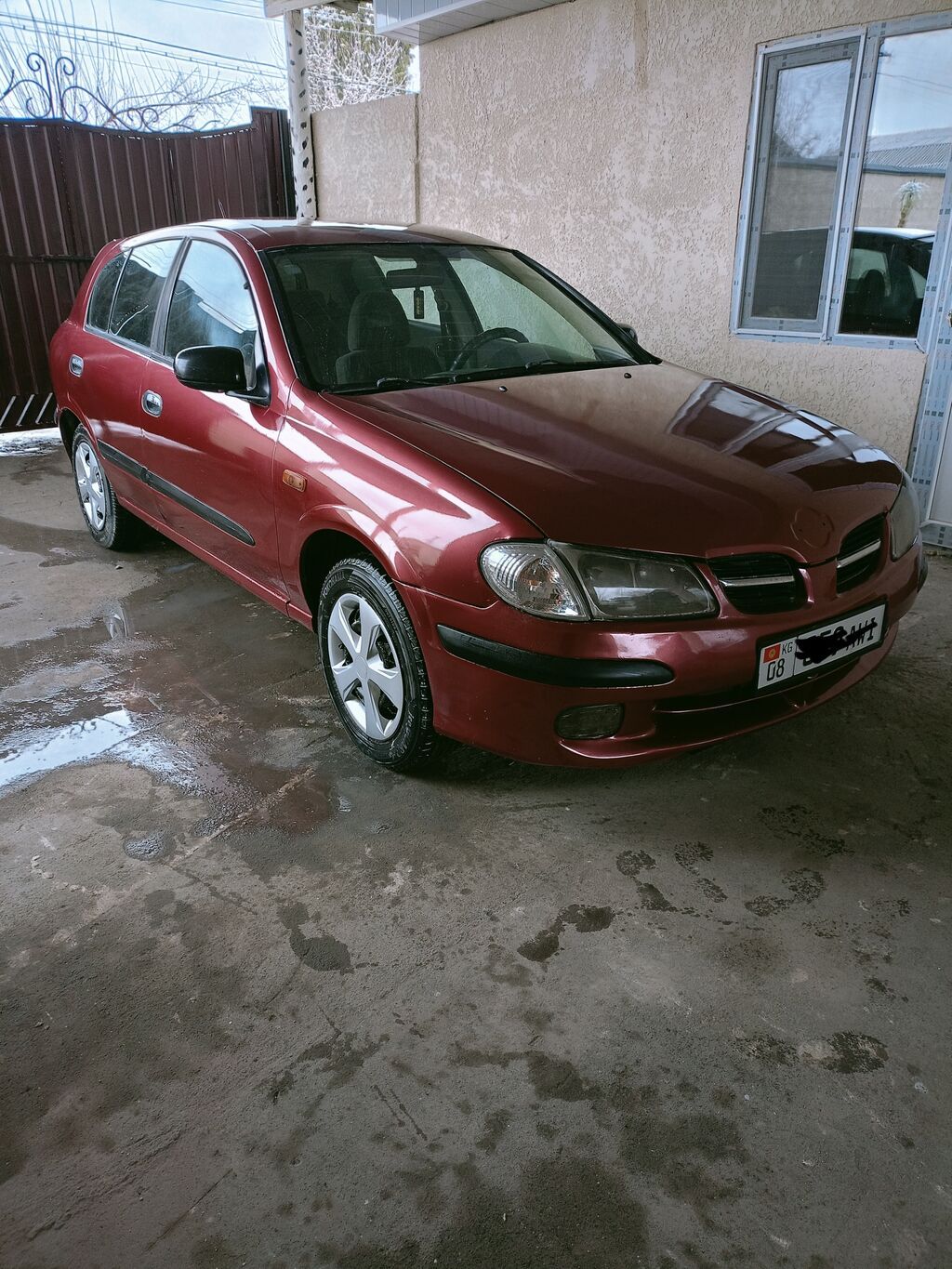 Nissan Almera
