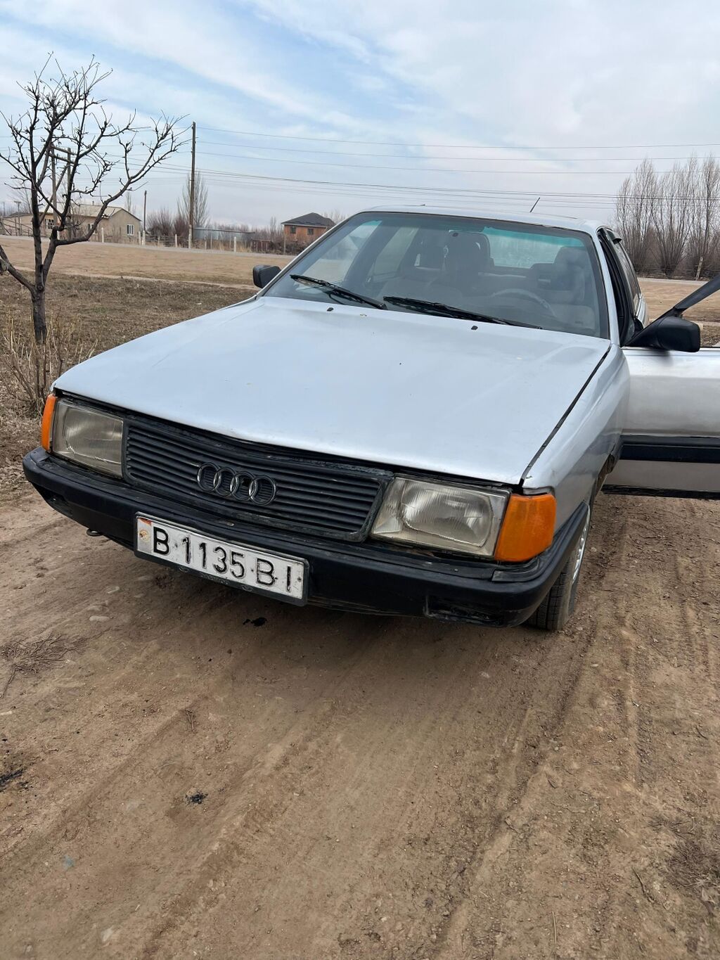 Audi 100
