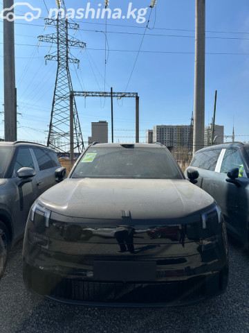 Lynk &amp; Co 900